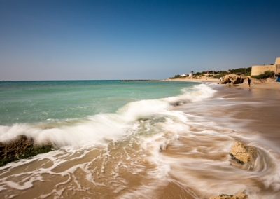 Sandstrand langzeitaufnahme auf einem wunderschönen Sandstrand